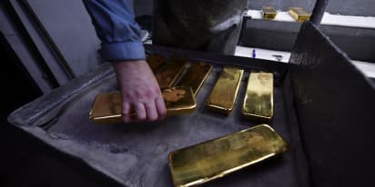 Gold heads for biggest monthly rise since November on Middle East crisis