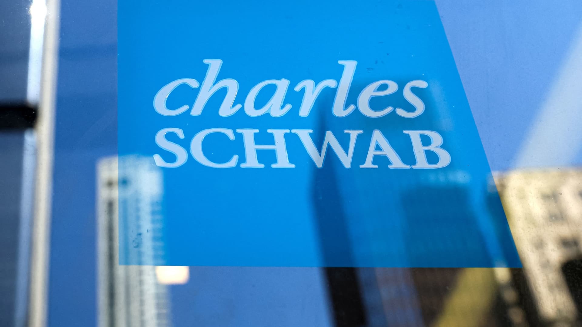 Why Charles Schwab became a financial ‘grocery store’