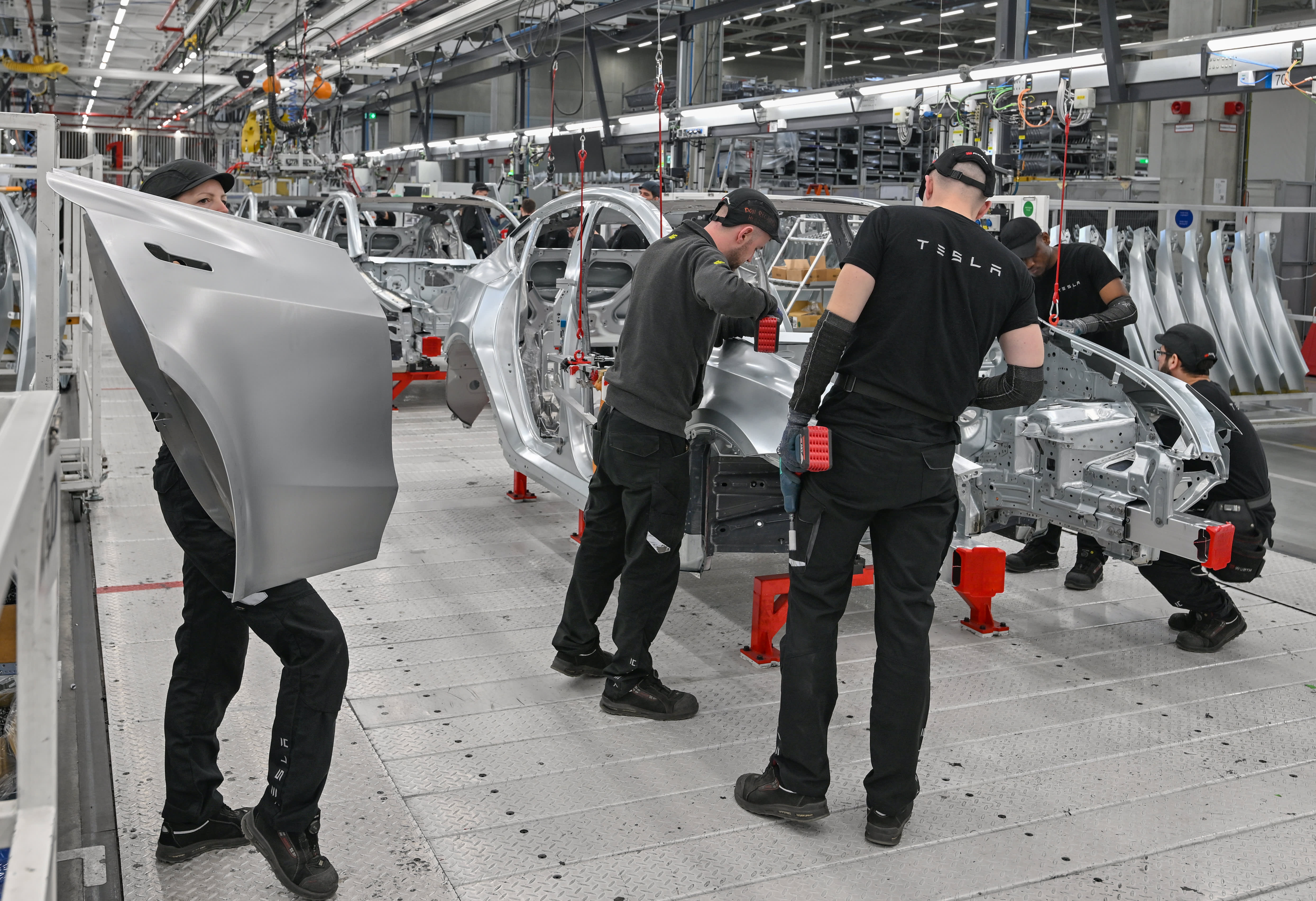 Tesla steht in Deutschland vor einer Hürde, da die Einwohner gegen die Fabrikerweiterung stimmen