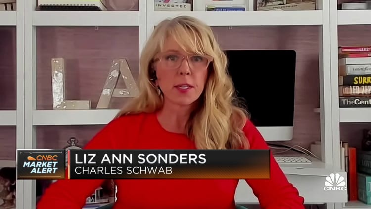 We have the view this is a rolling recession, says Charles Schwab's Liz Ann Sonders