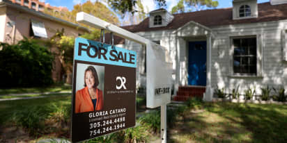 Pending home sales squeezed out tiny gain in February, as mortgage rates jumped