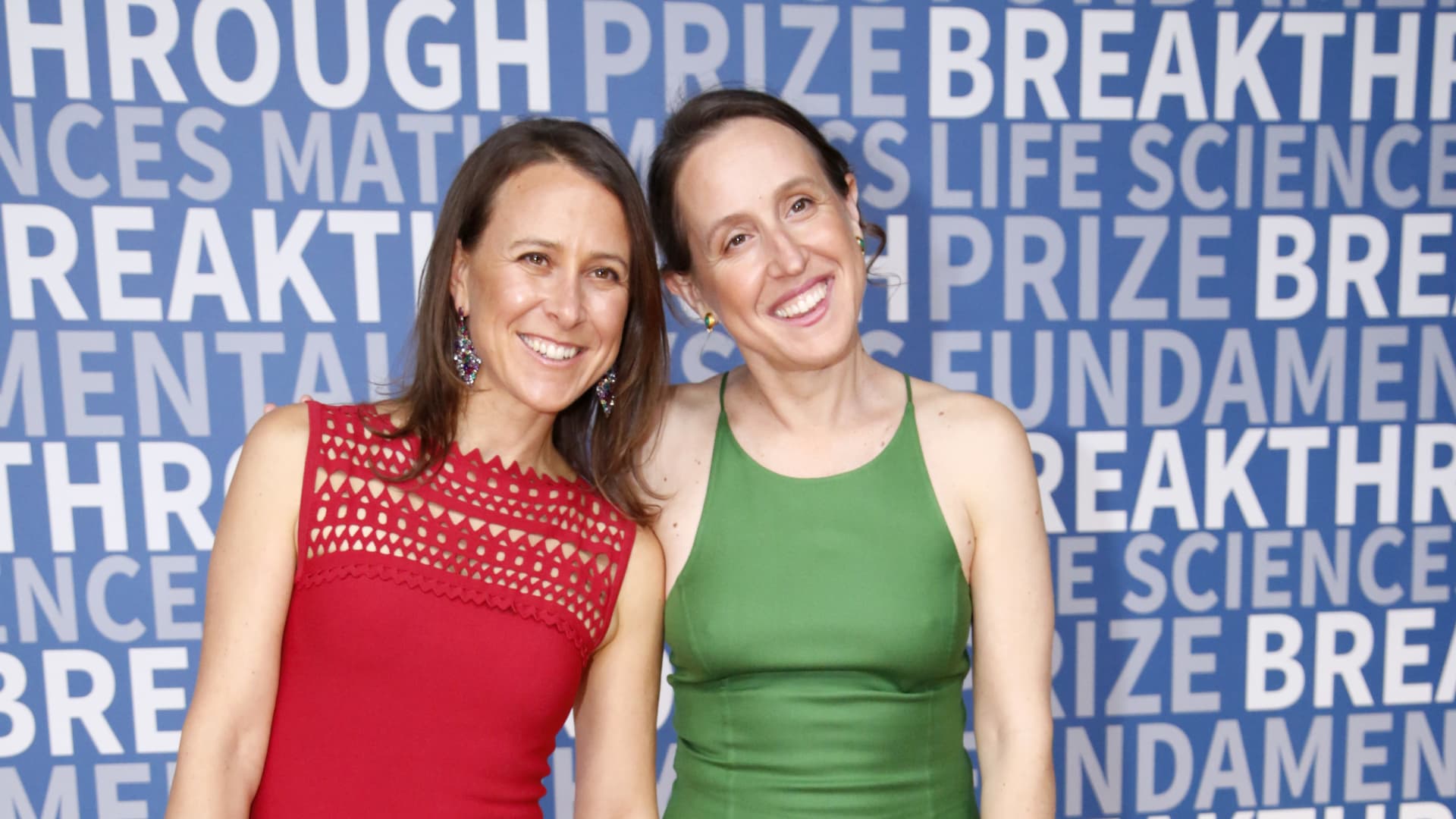 MOUNTAIN VIEW, CA - DECEMBER 04:Breakthrough Prize Co-founder Anne Wojcicki (L) and Dr. Janet Wojcicki attend the 2017 Breakthrough Prize at NASA Ames Research Center on December 4, 2016 in Mountain View, California.(Photo by Kimberly White/Getty Images for Breakthrough Prize)