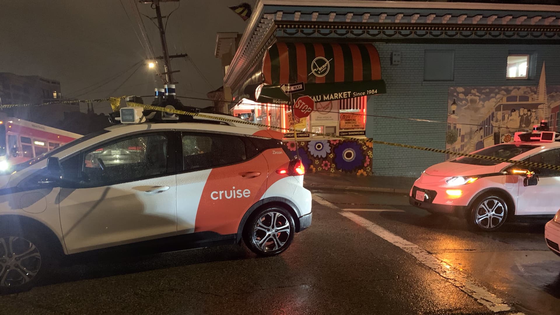 Cruise robotaxis blocked a road in San Francisco after storm