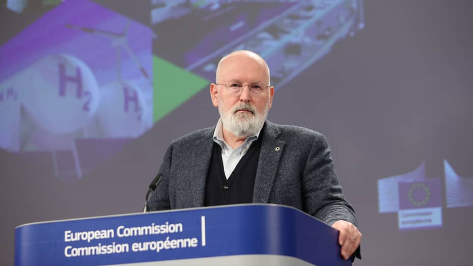 "With this proposal, we give consumers the reassurance that when something is sold as green, it actually is green," said Frans Timmermans, executive vice-president for the European Green Deal.
