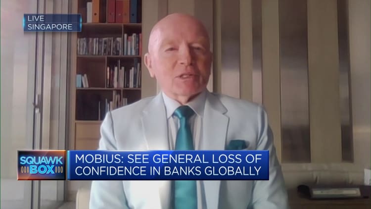 There's no question the Fed will continue raising interest rates, Mark Mobius says