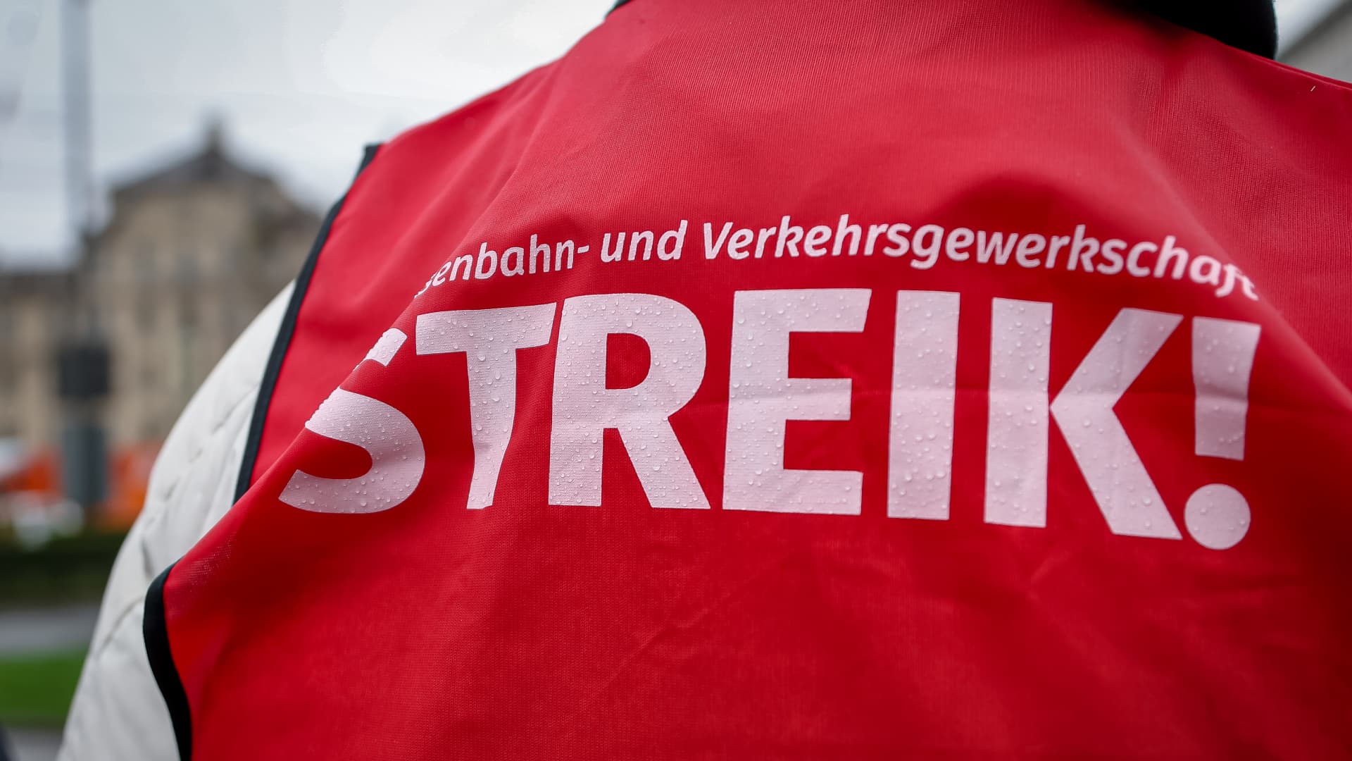 Biggest strike in decades brings Germany to a standstill