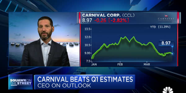 We've seen no sign of slowdown, says Carnival Corp CEO Josh Weinstein