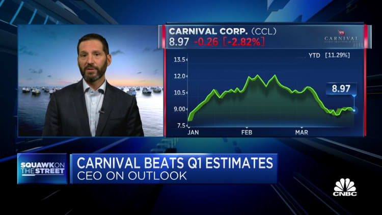 We've seen no sign of slowdown, says Carnival Corp CEO Josh Weinstein