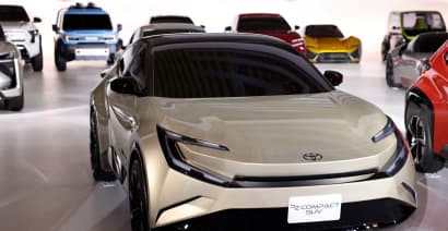 Toyota investing $1.3 billion in Kentucky to build all-electric, three-row SUV 