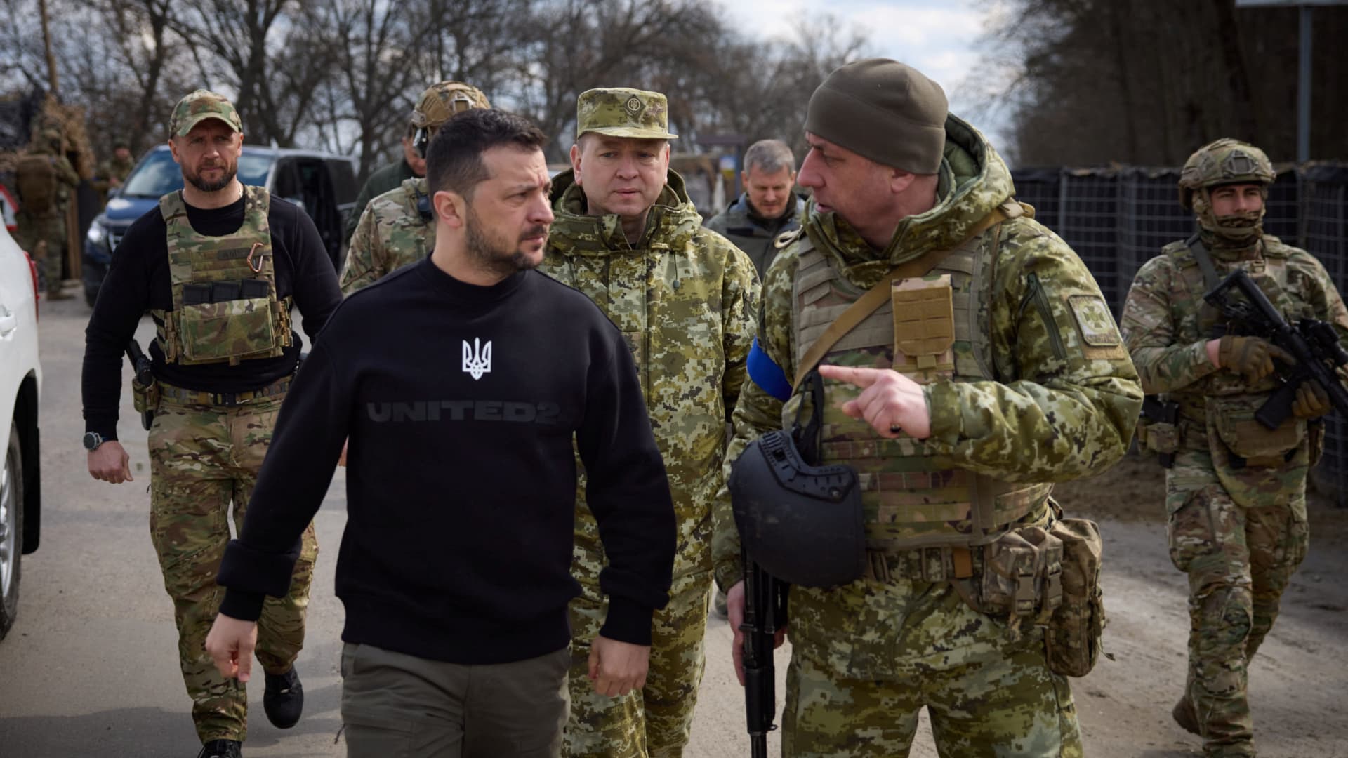 Ukraine's President Volodymyr Zelenskiy visits positions of Ukrainian Border Guards near the border with Russia, amid Russia's attack on Ukraine, in Sumy region, Ukraine March 28, 2023.