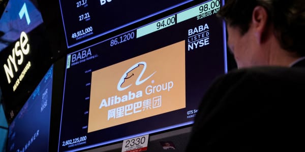 Alibaba shares soared Tuesday, but 'Fast Money' traders are wary of snapping up shares. Here's why