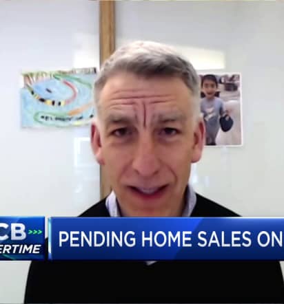 Redfin CEO on housing market: Banking crisis has spooked customers