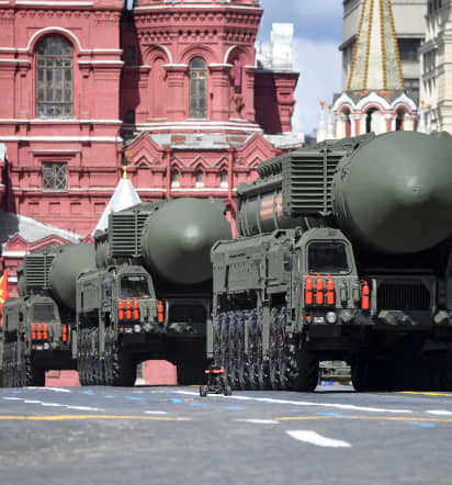 Russia flexes its muscles with intercontinental ballistic missiles; Kyiv waits for call from China's Xi