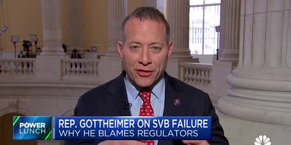 Rep. Gottheimer: The Fed, FDIC and regulators need to do their job overseeing these banks