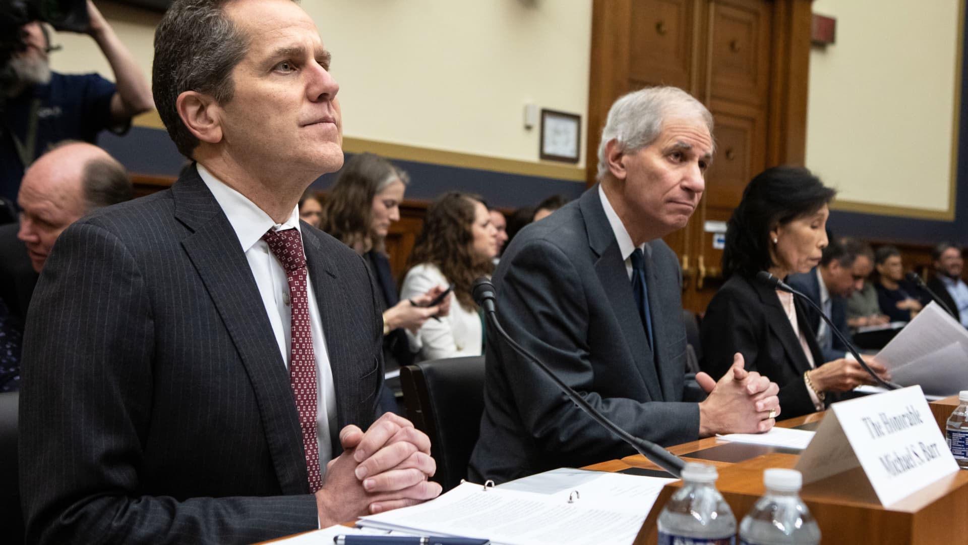 House lawmakers tear into top bank regulators in second hearing this week on collapse