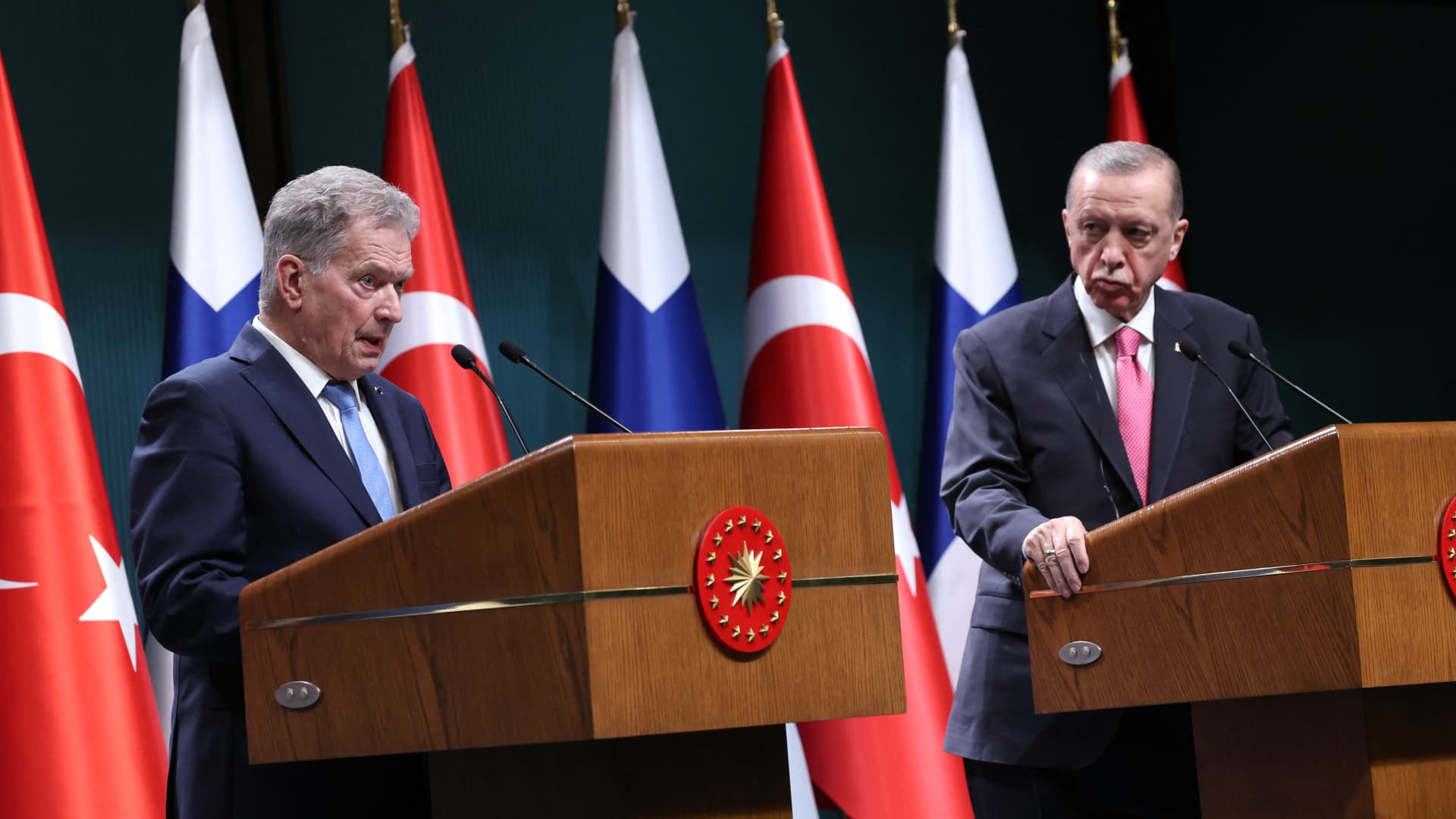 Turkey formally approves Finland's NATO membership, in setback for Russia