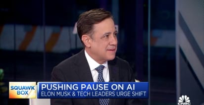 Top tech leaders urge pause in AI rollout speed