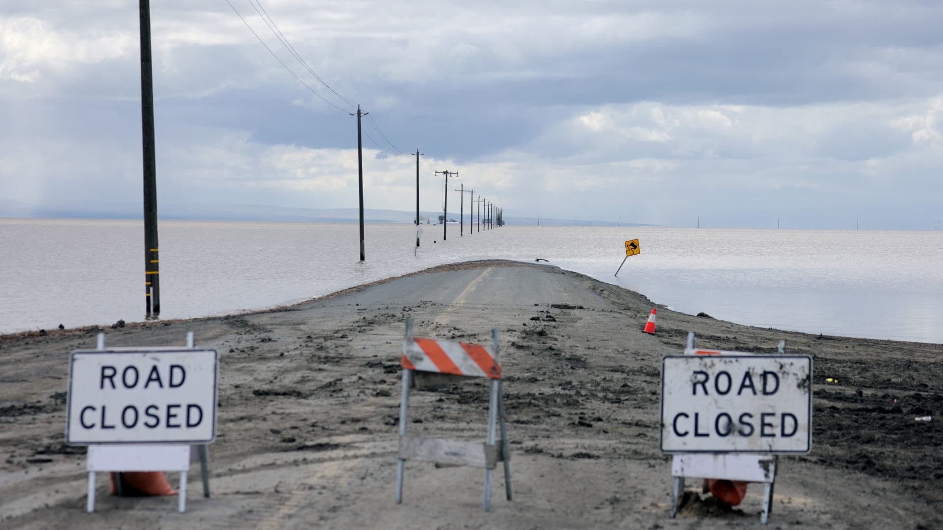 Water fills the Tulare Lakebed after floodwaters inundate residents after days of heavy rain in Corcoran, California, U.S., March 29, 2023. 