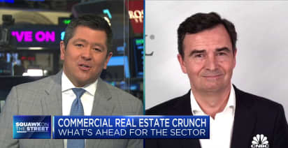 Many companies are upgrading their office space and moving to better buildings: JLL CEO Ulbrich