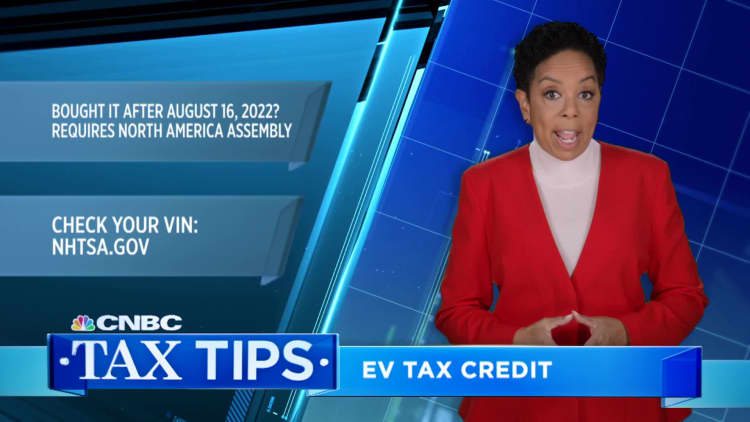 Tax Tips 2023: EV Tax Credit