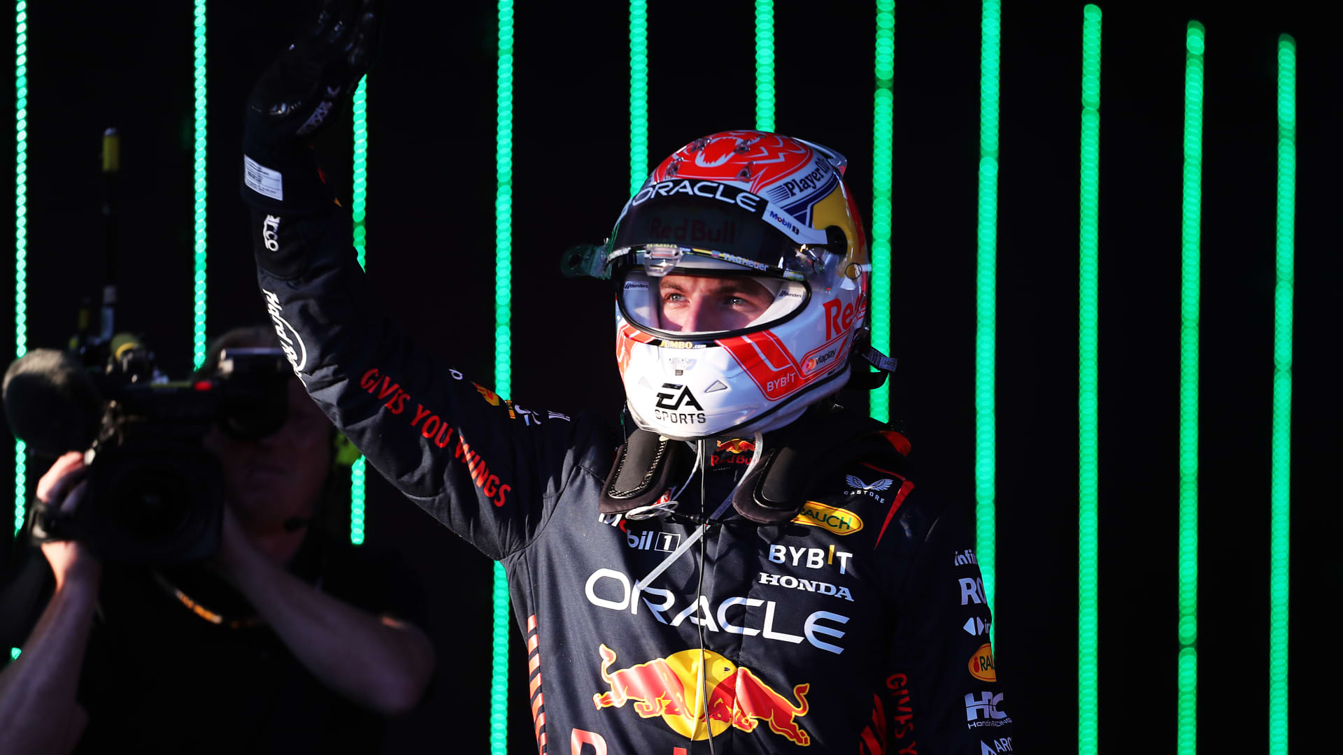 Australian GP: Max Verstappen holds off Lewis Hamilton for victory after wild finish to chaotic race