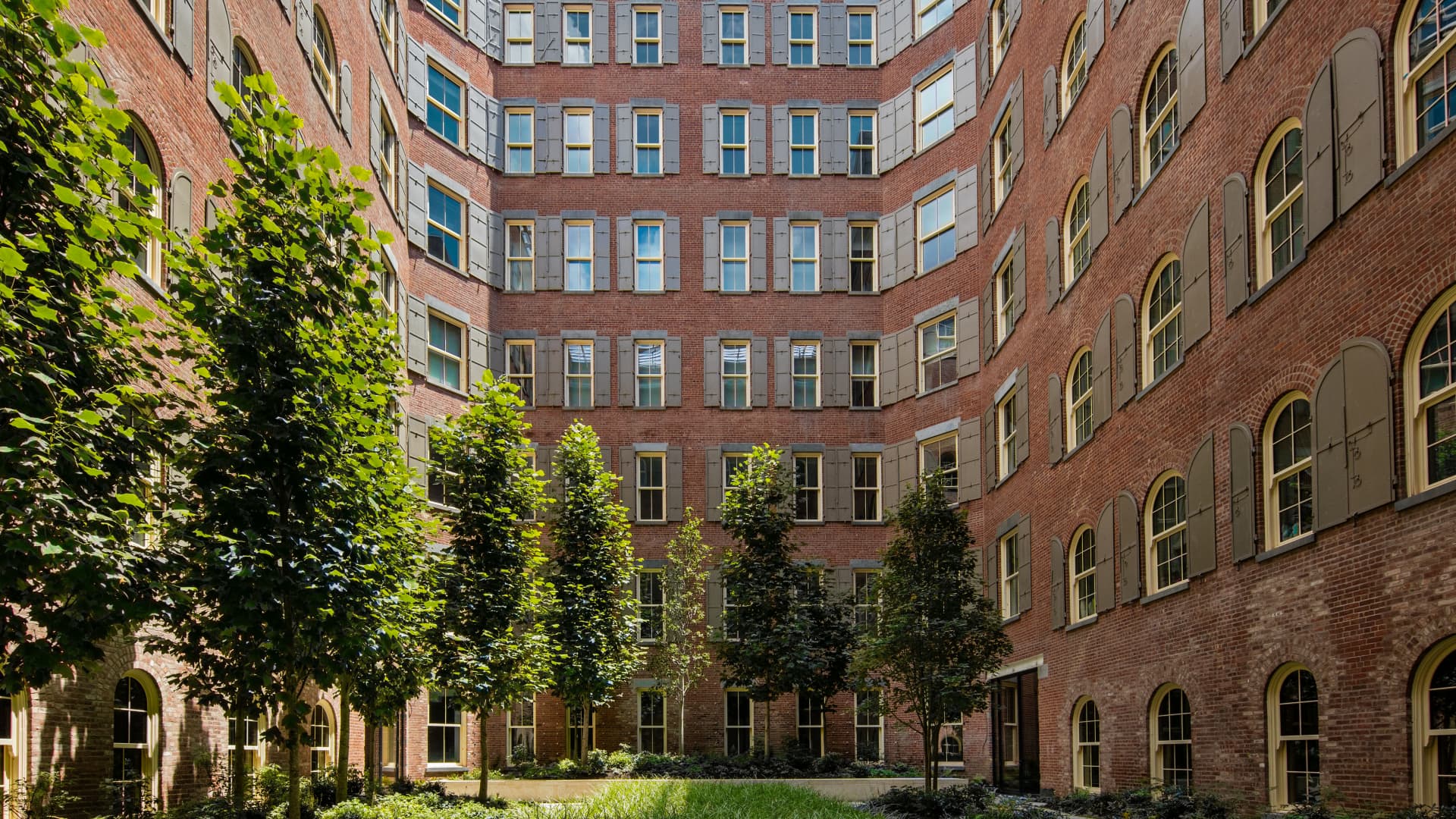 443 Greenwich Street was designed with an indoor courtyard, which is rare for buildings in New York City.