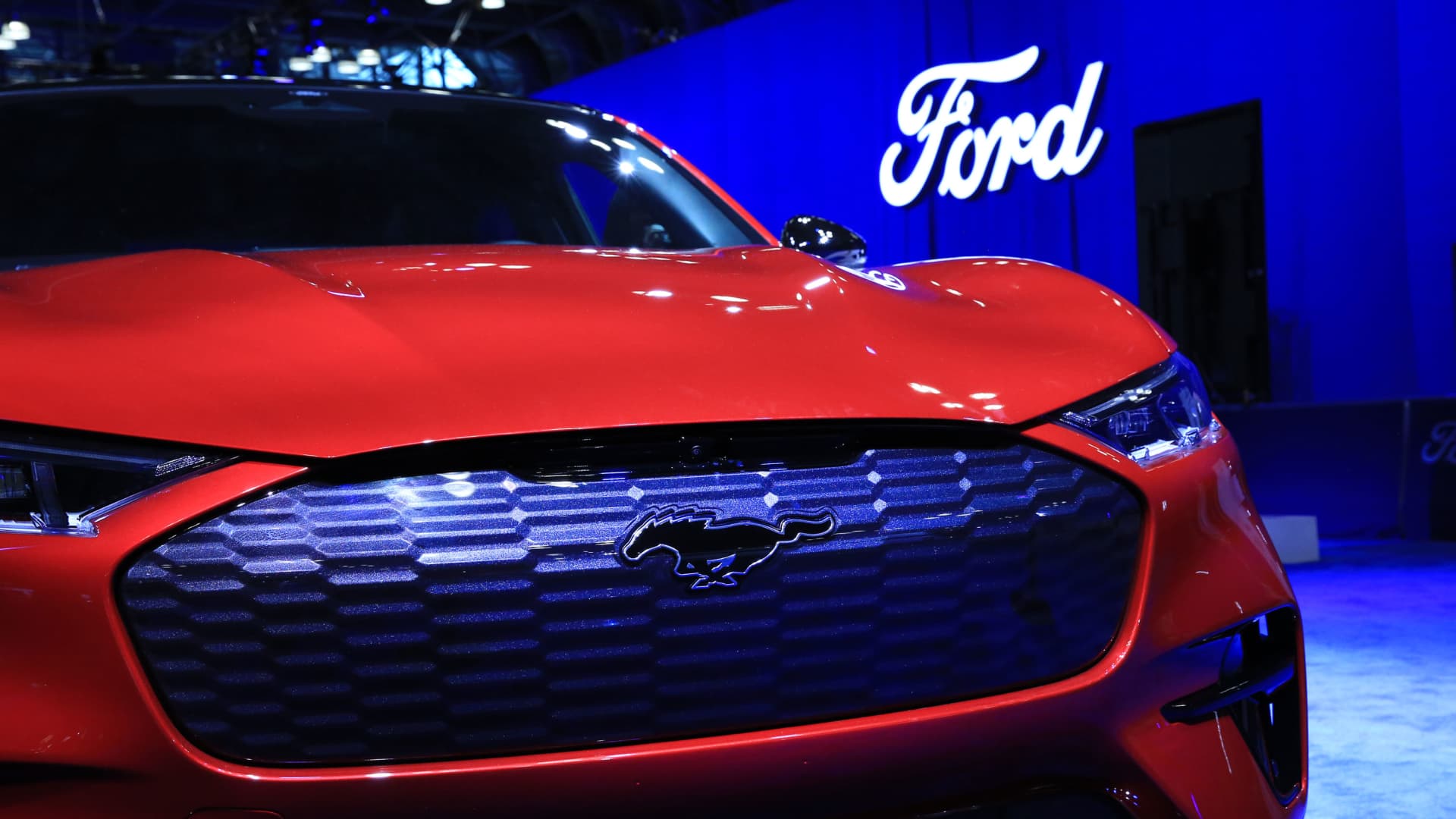 Ford Motor is set to report earnings after the bell. Here’s what Wall Street expects Auto Recent