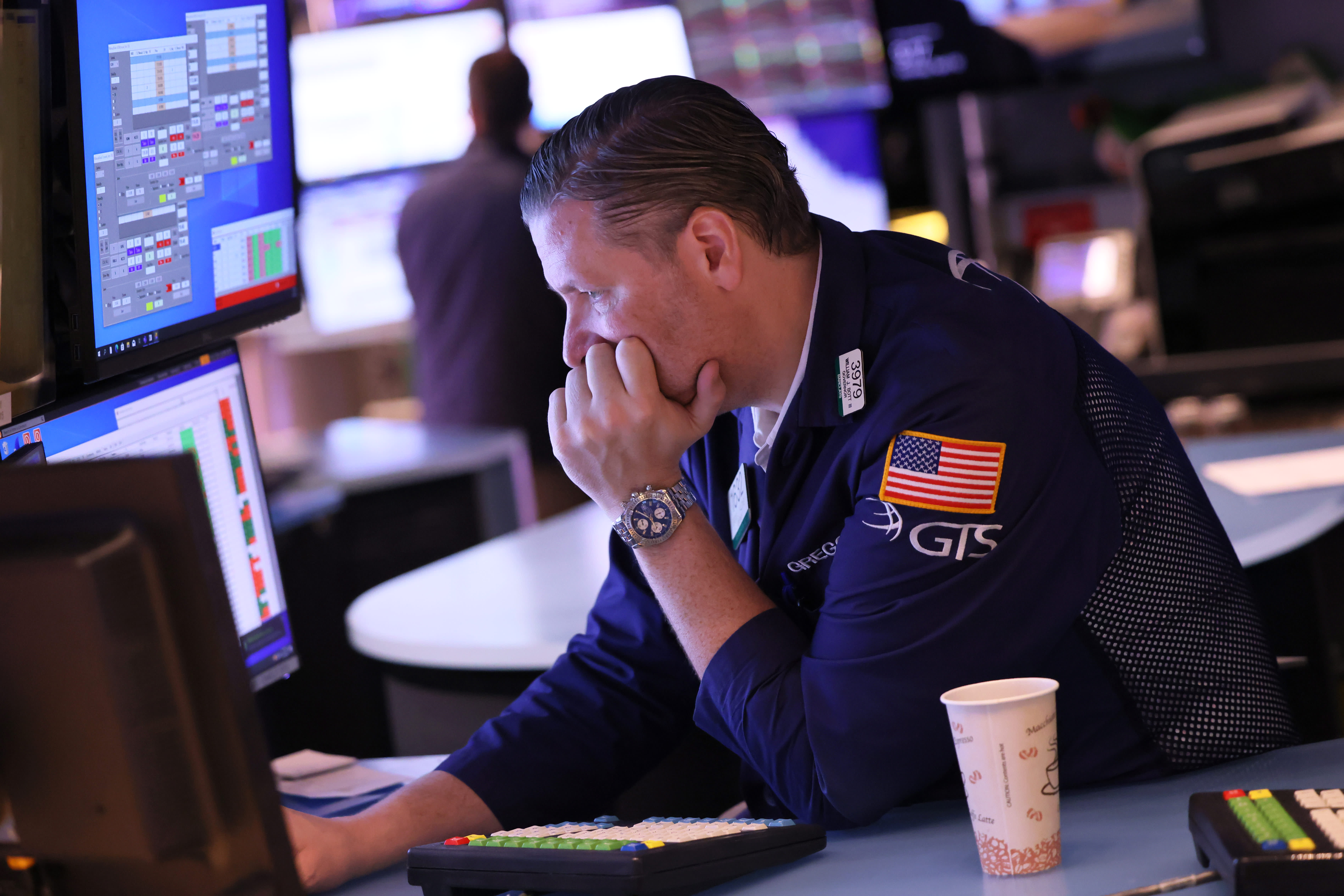Wells Fargo says investors should expect a 10% stock market correction soon