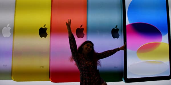Apple is bigger than the whole market for small caps again. Here's what it means for investors