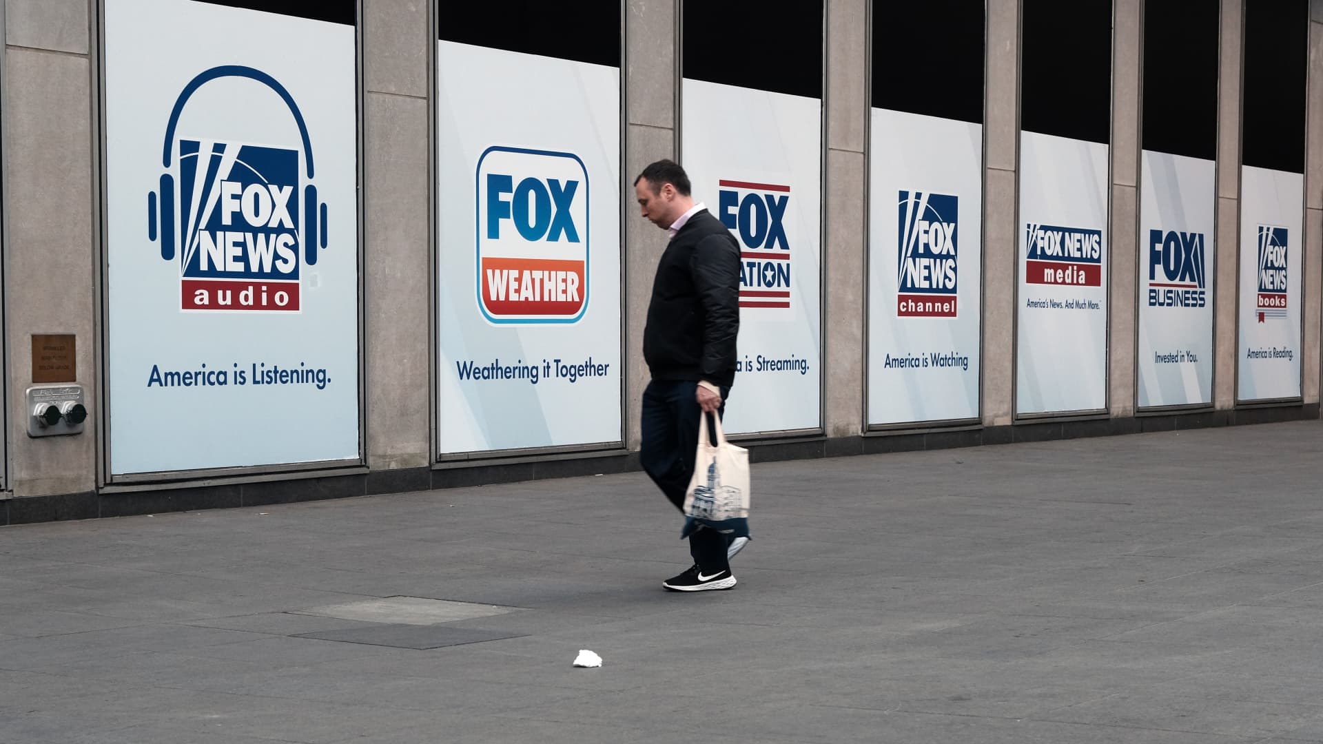 Fox posts quarterly loss on Dominion settlement despite boost from Super Bowl, Tubi