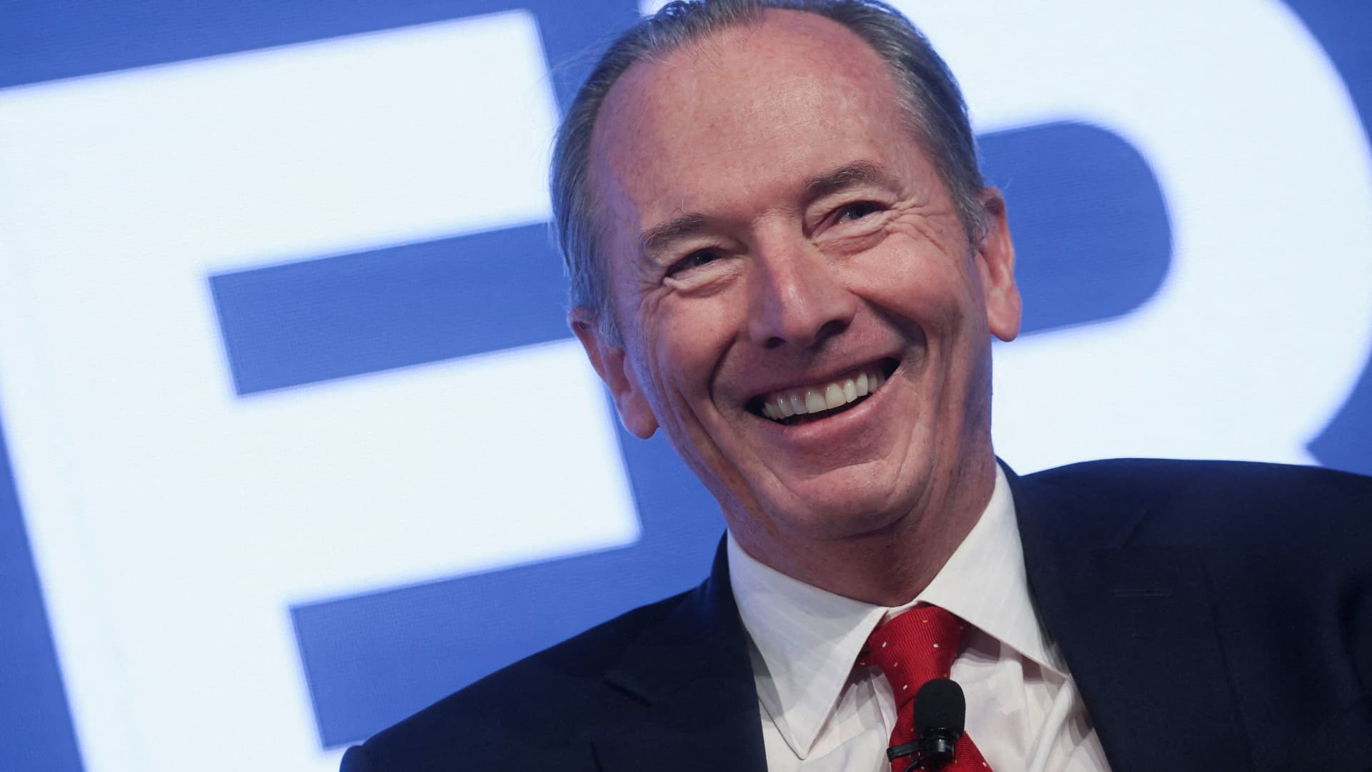 Morgan Stanley CEO plans to step down within the year, sparking Wall Street succession race