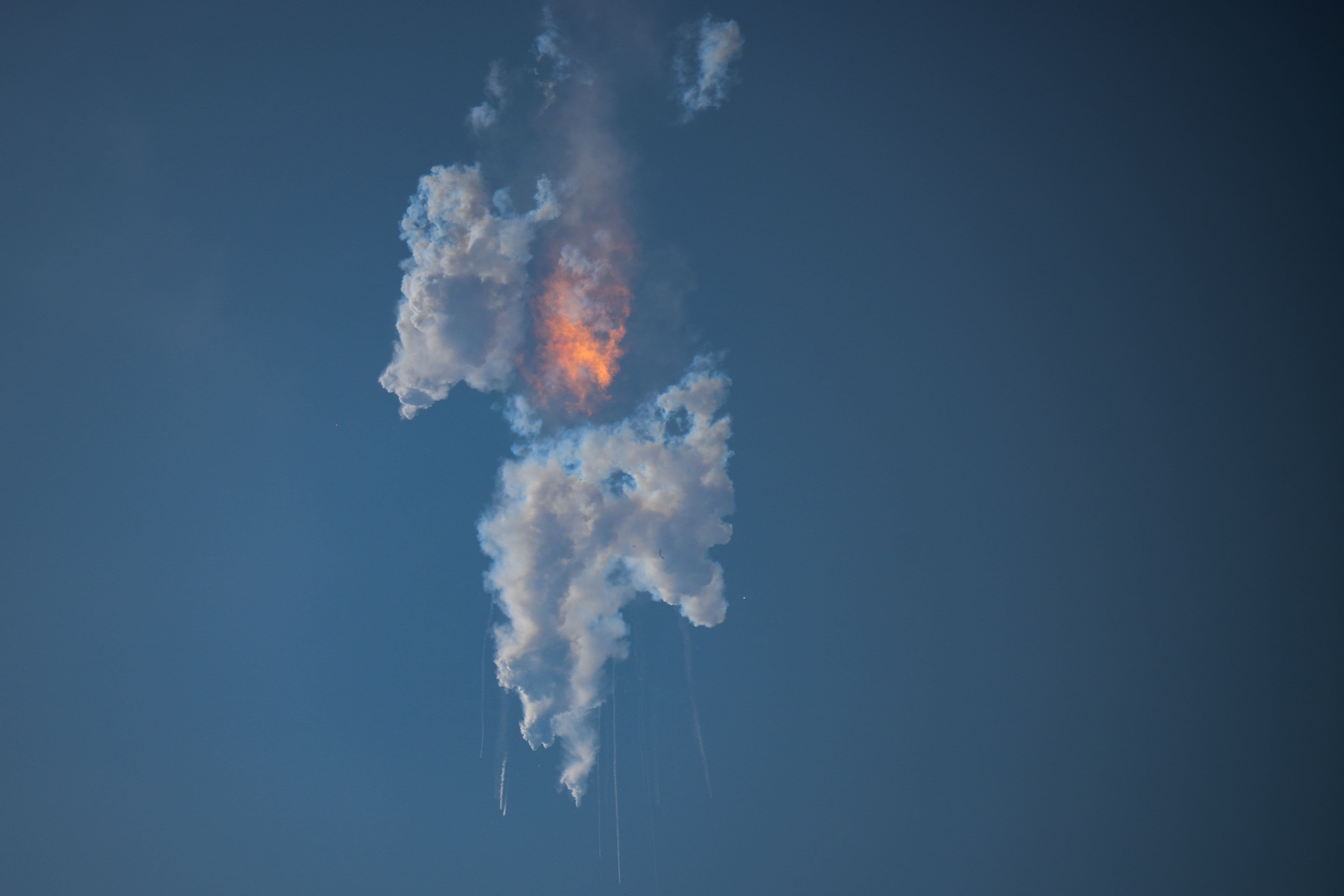 رفعت FAA دعوى قضائية ضد إطلاق SpaceX Starship بعد انفجار أبريل