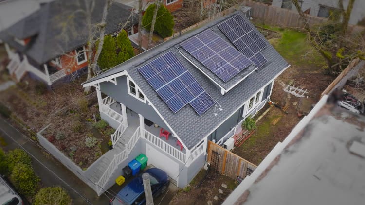 Conversión de casa sin electricidad por $48,000 en Portland, Oregón