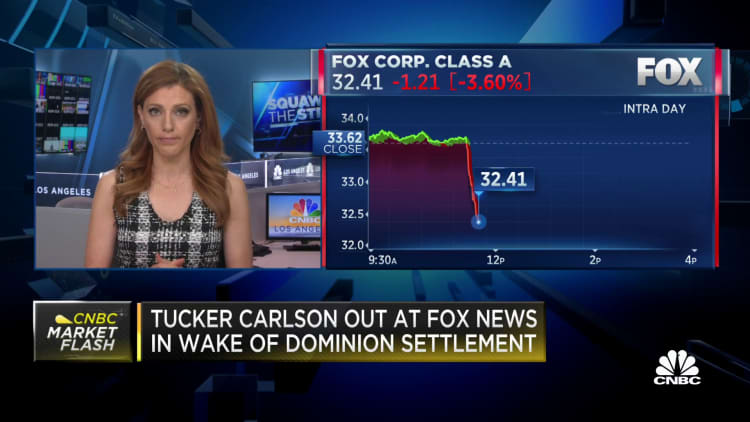 Tucker Carlson leaves Fox News in wake of Dominion defamation settlement