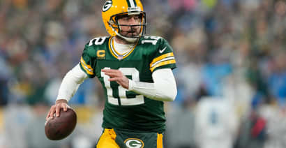 Jets agree on deal to acquire Aaron Rodgers, source tells AP