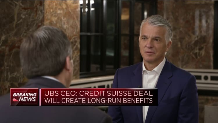 CEO de UBS: la transacción de Credit Suisse no es riesgosa