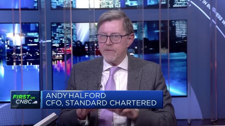Deposit levels extremely stable at Standard Chartered, says CFO