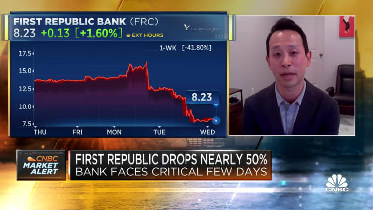 Shares of First Republic drops nearly 50%, hits all-time low