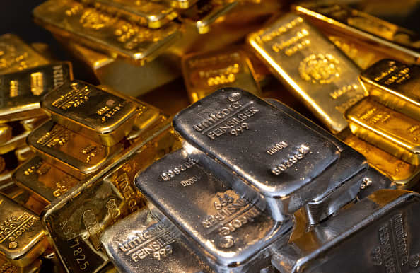 Gold prices reach $2,200 and outperformance awaits silver, says UBS