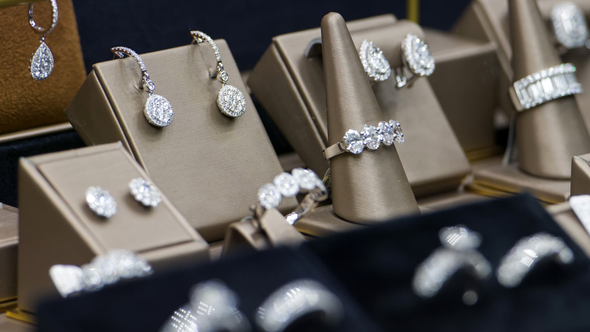 Russian diamonds could soon be sanctioned — potentially disrupting the global jewelry market