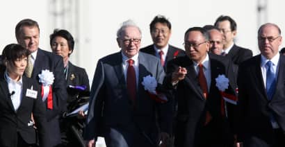 Buffett's love for Japan may have farther to run after $8 billion paper profit