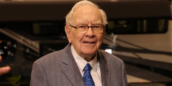Most of Warren Buffett’s stock portfolio is tied up in just 5 stocks. Here’s what they are