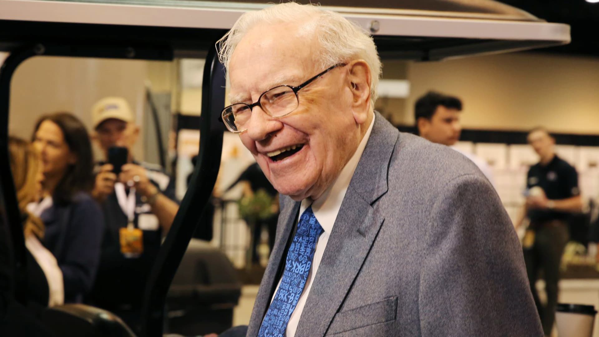 Berkshire shares slip after hitting all-time high on big profit gain