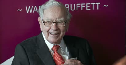 Most of Warren Buffett’s wealth came after age 65. Here’s how he did it