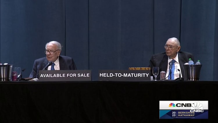 Warren Buffett: There's no option for any reserve currency other than the U.S. dollar
