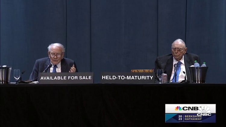 Warren Buffett and Charlie Munger on how to avoid mistakes in life and business