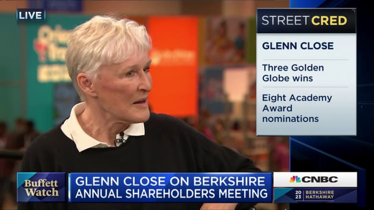 Glenn Close speaks from Berkshire's shareholder meeting on Hollywood and AI writers' strike