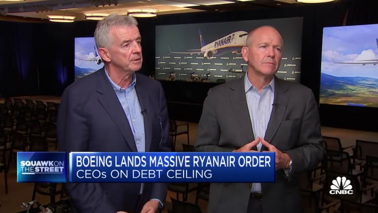 Boeing and Ryanair CEO on massive Ryanair order for Boeing 737-Max-10s