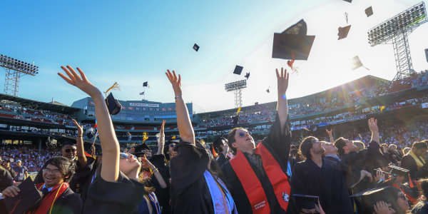 Class of 2023 college grads are confident about finding a job, despite layoffs and a slowing economy