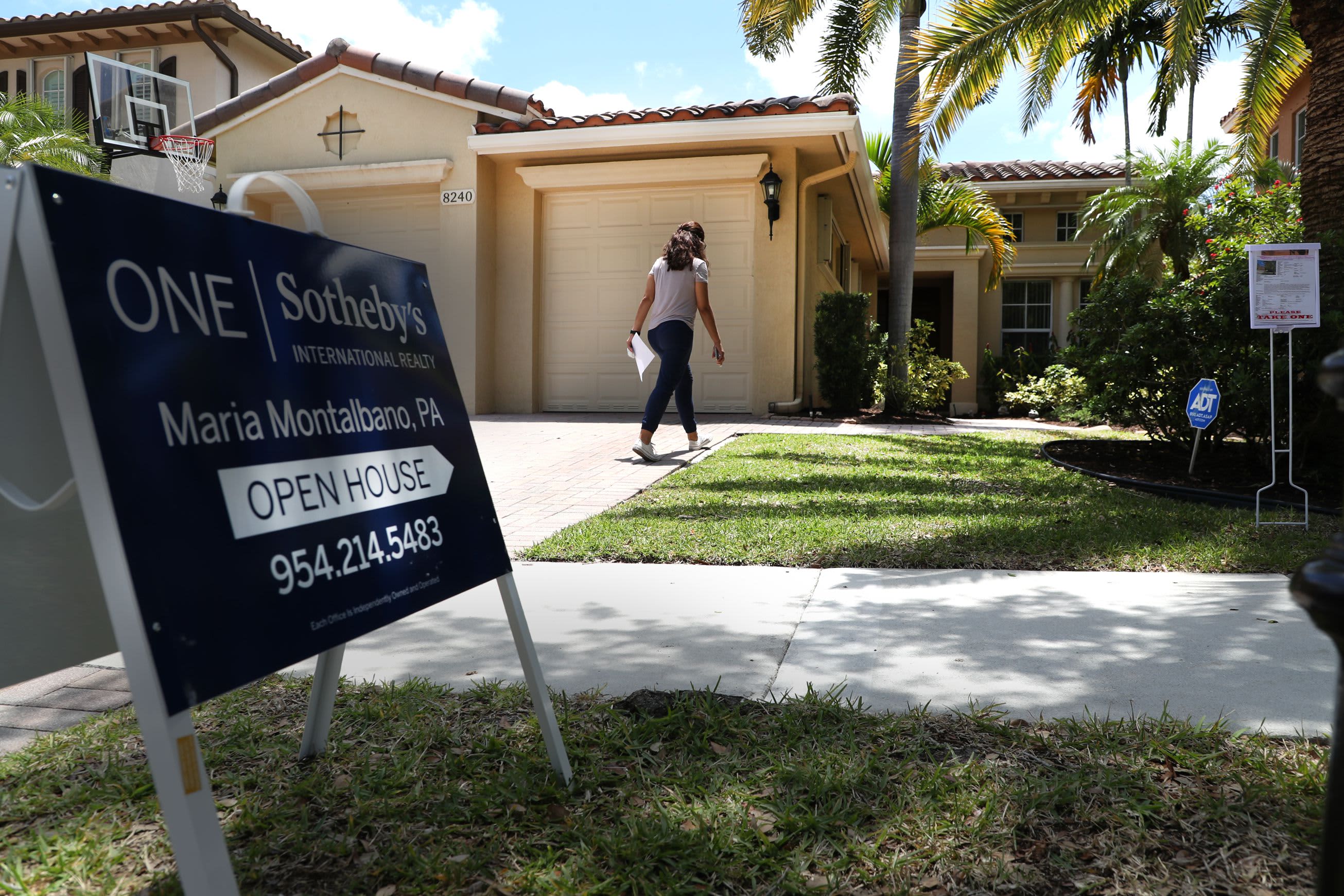 Die Hypothekennachfrage sinkt erneut, nachdem der FHA-Zinssatz den 21-Jahres-Höchststand erreicht hat